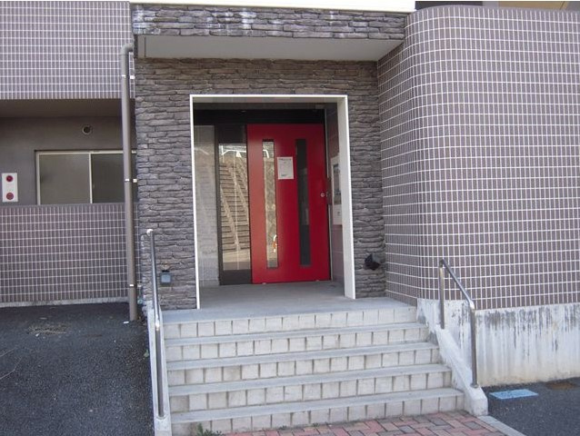 ドルチェカーサのエントランス|建物の内部です