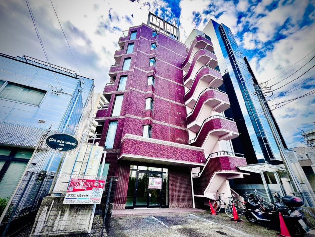 ラ・ミア・カーサの周辺