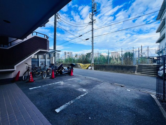 ラ・ミア・カーサの駐車場