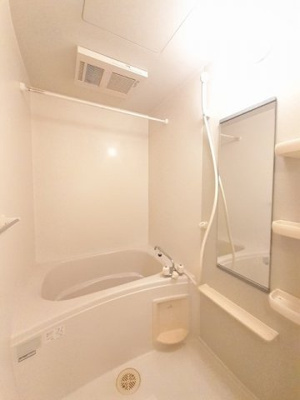 【浴室】 | クラールエーリ | お風呂で日々の疲れを落としましょう