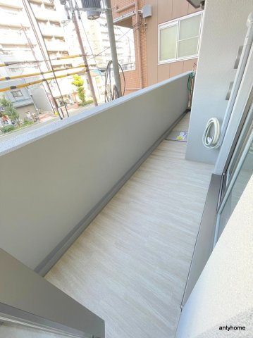 JMFレジデンス都島　仲介手数料無料のバルコニー