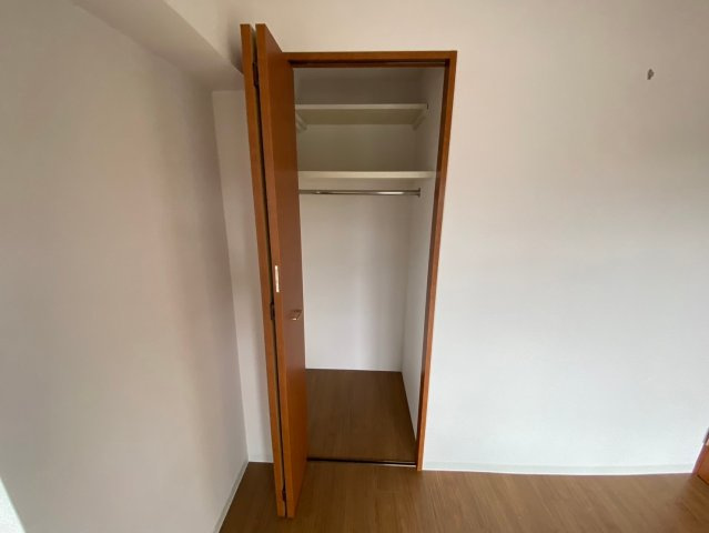 ファミール藤ヶ丘5番館の収納|【5.5帖】
収納があると荷物の整理ができ、便利ですね♪