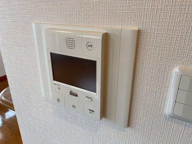 ファミール藤ヶ丘5番館のセキュリティ|TVモニター付で確認できて安心！防犯対策にも！