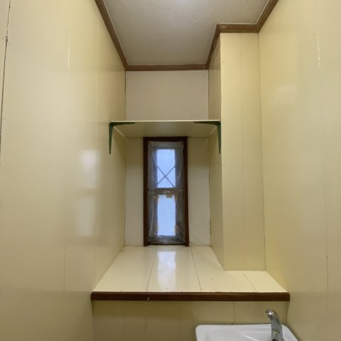 登別マンションの洗面所