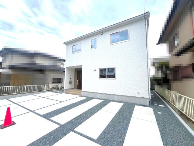 完成物件につき即入居可☆広々５ＬＤＫ☆並列駐車３台可能☆大津市日吉台四丁目１期の外観|外観