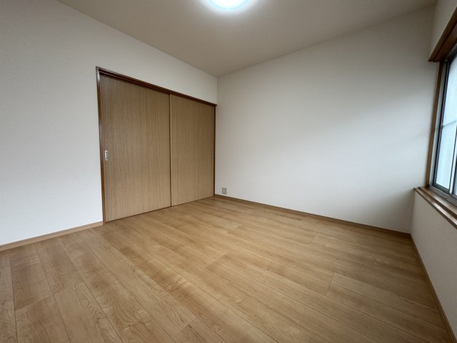 吾川郡いの町の洋室|2階奥の4.5帖洋室