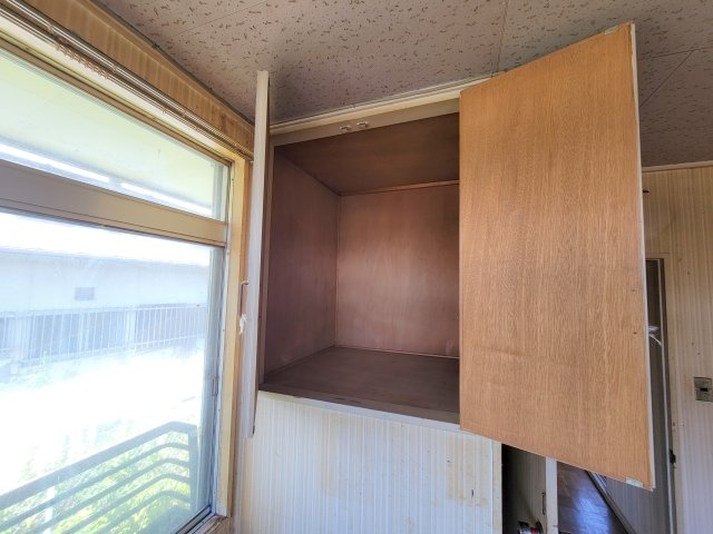 生駒市萩原町中古戸建の収納