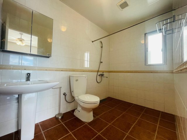 PROUDIA TOWN KONBUⅡ　A号棟の洗面所|寝室内、洗面