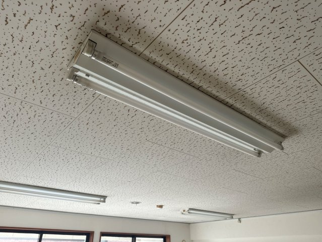 鳴神ビルの設備