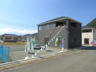 【前面道路含む現地写真】 | 前面道路含む現地写真です