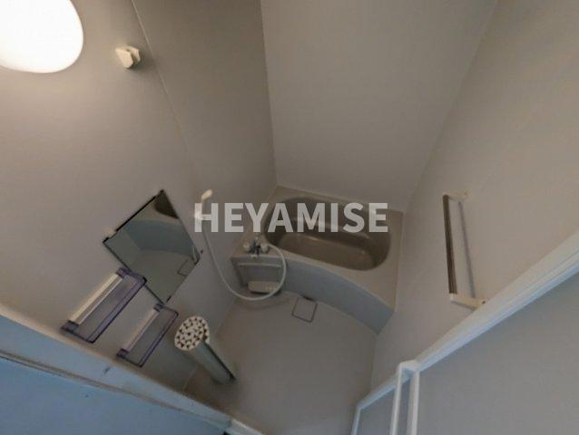 I BASE TENMANの浴室