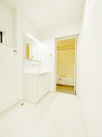 新築戸建　白河市追廻　イロドリライト　全3棟の独立洗面台