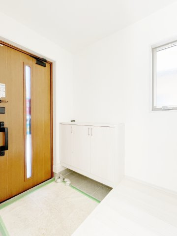 新築戸建　白河市追廻　イロドリライト　全3棟の玄関