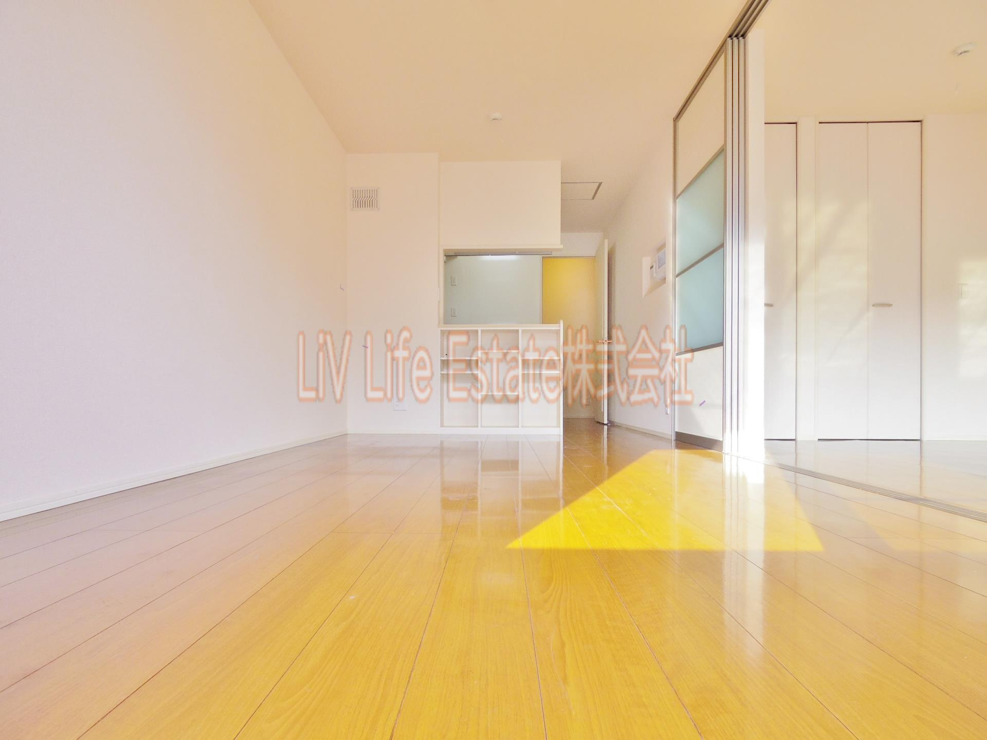 ティルタ サリの居間・リビング