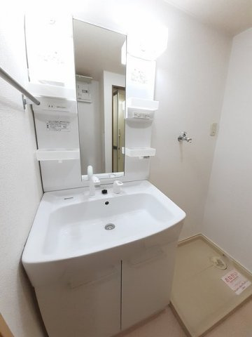 フォンテーヌＢの洗面所|コンパクトで使いやすい洗面所