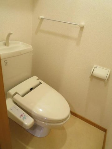 メゾンオーシャンＡのトイレ|コンパクトで使いやすいトイレです