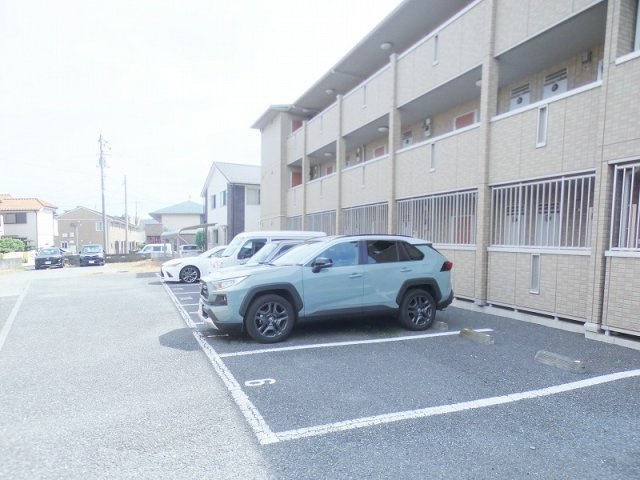 シェドゥーヴルの駐車場