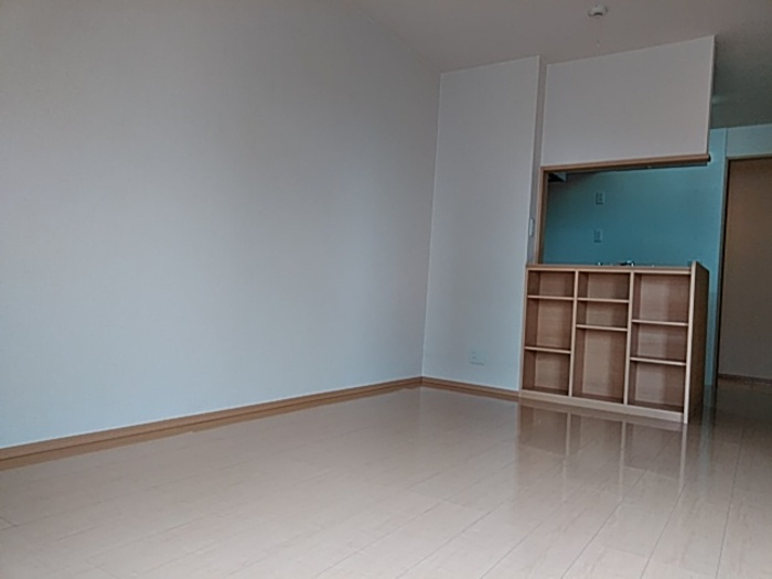 ティルタ サリの居間・リビング