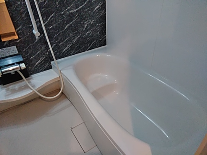 ティルタ サリの浴室