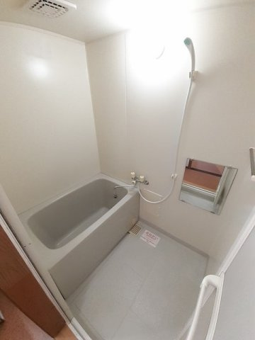 ニュークレストール舞の浴室|きれいなお風呂です♪