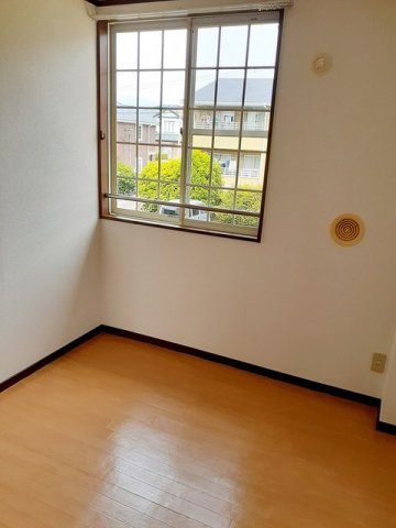 プリムローズ壱番館のその他|明るい室内です☆