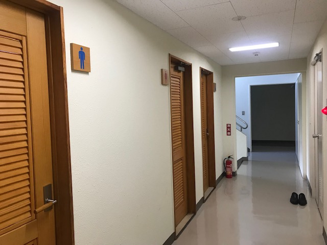 倉持興業ビルのトイレ