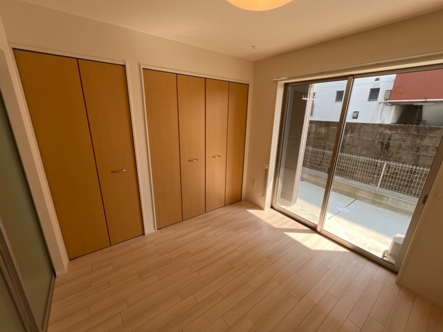 コロンⅡの寝室|風通しも良い寝室です☆