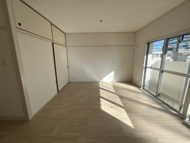 岡﨑コーポの洋室