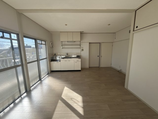 岡﨑コーポの居間・リビング