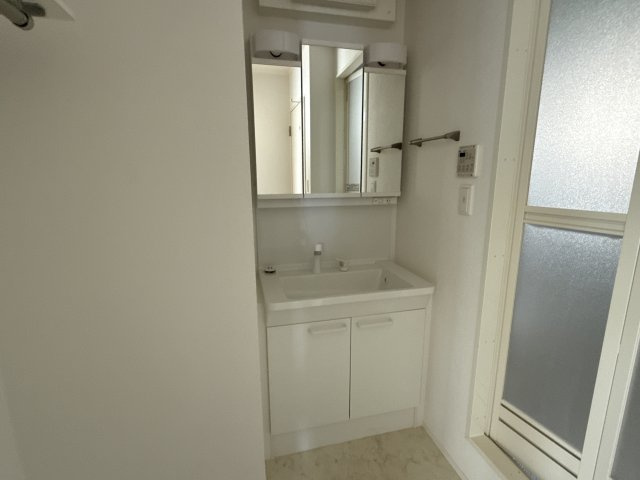 カーサ　カリーノの洗面所