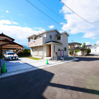【外観】 | 南アルプス市加賀美 新築戸建全2棟 1号棟 角地・車4台　随時ご見学可能です。