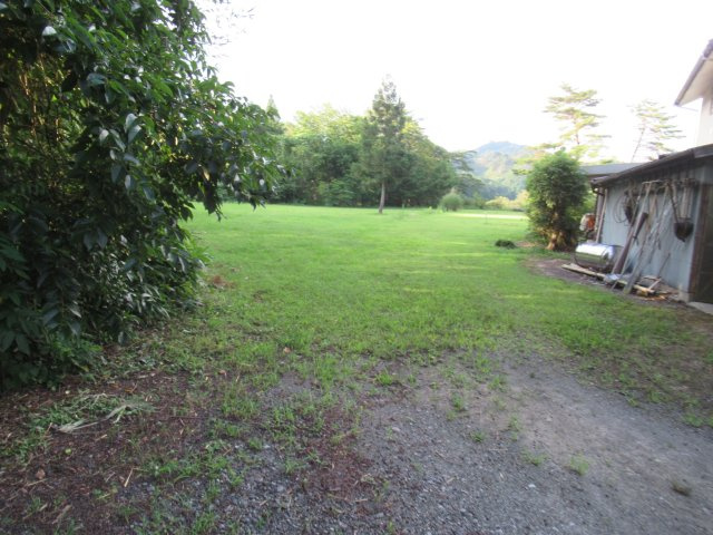 真庭市上河内　事業用地　2116坪の外観