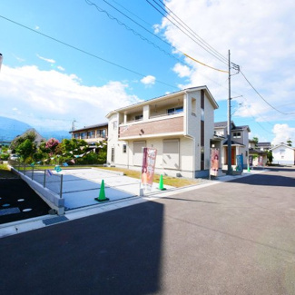 【外観】 | 南アルプス市加賀美 新築全2棟 2号棟 オール電化・長期優良　建物完成済み