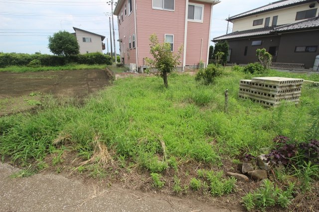 壬生町安塚の外観|南側との境界部分（2022年7月撮影）