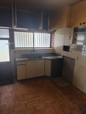 ６３７８８　岐阜市若福町中古戸建てのキッチン