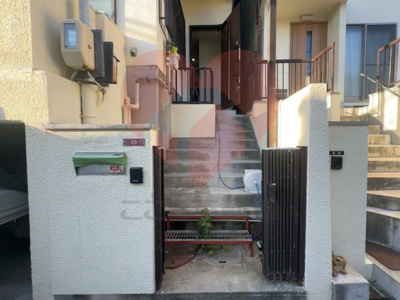 【エントランス】 | 枚方市津田元町3丁目戸建