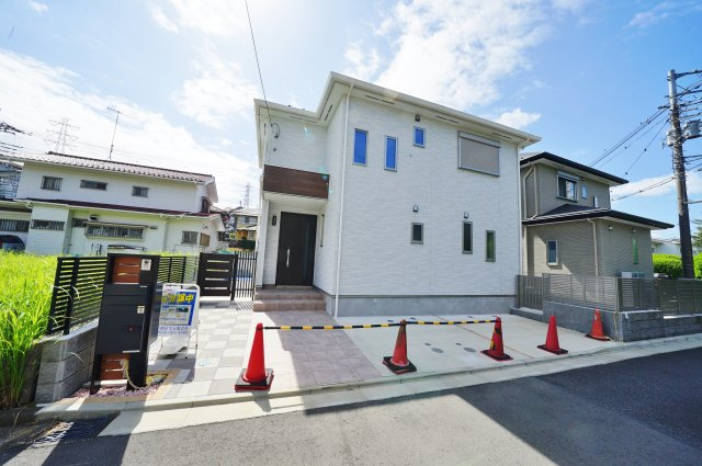 【横浜市瀬谷区阿久和東1丁目7-12全2棟新築戸建て】★仲介手数料無料★（原小学校・原中学校）の外観