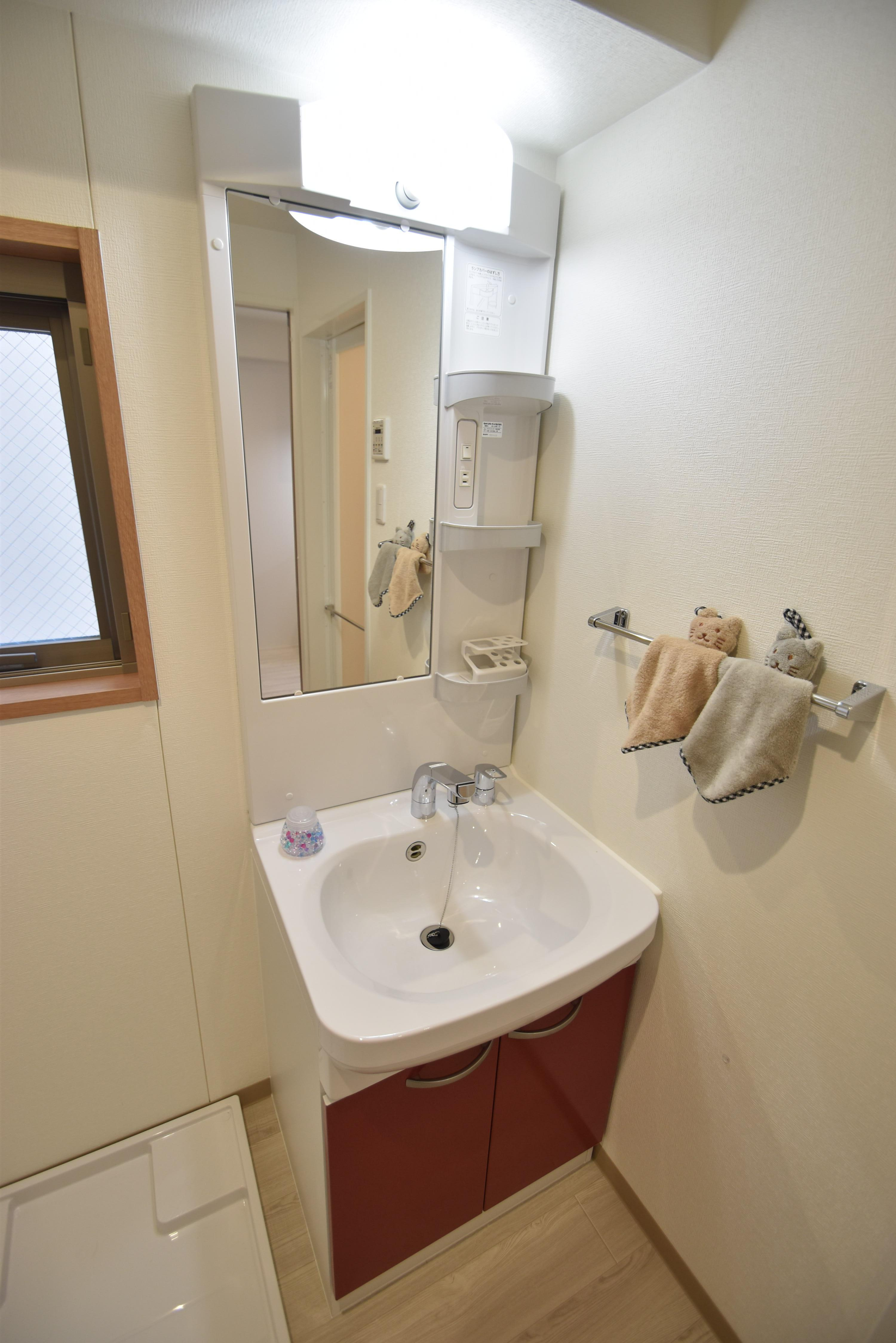 大阪市都島区都島本通４丁目の賃貸マンションの洗面所
