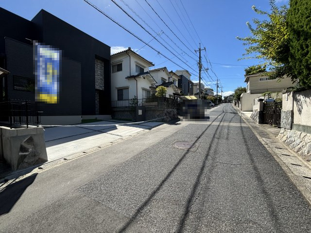 新築戸建　　高取南２丁目の前面道路含む現地写真