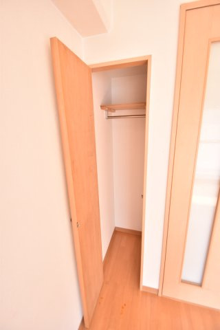 大阪市城東区中央１丁目の賃貸マンションの収納