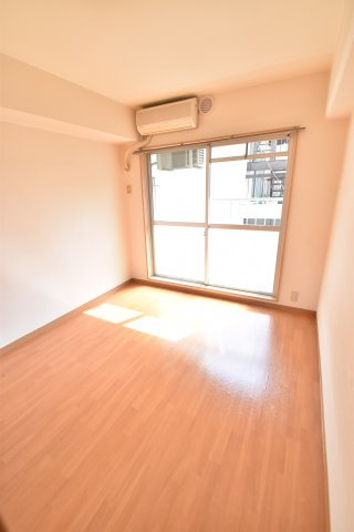 大阪市城東区中央１丁目の賃貸マンションの寝室
