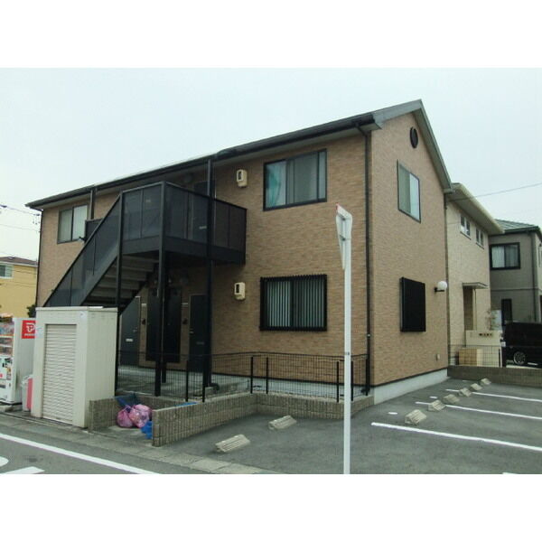 アンプルールリーブルSolの駐車場