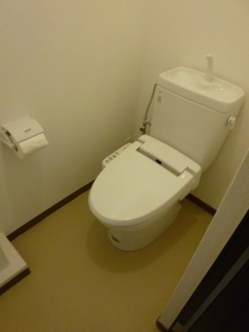 朝日町収納のトイレ