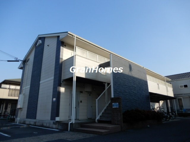 グローリー1番館の外観