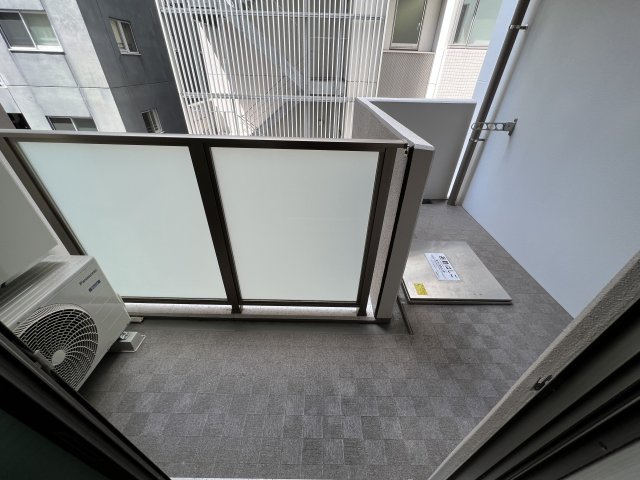 ラクラス堺筋本町のバルコニー