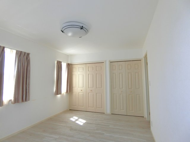 一宮10103戸建の洋室