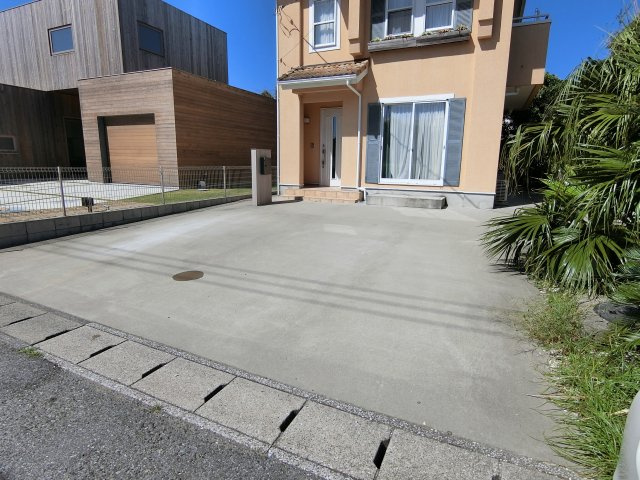 一宮10103戸建の駐車場