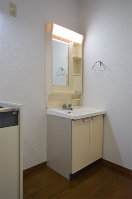 【洗面所】 | サンヴィレッジ山城 | ※同タイプの室内写真です。