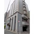 産和ビルの外観