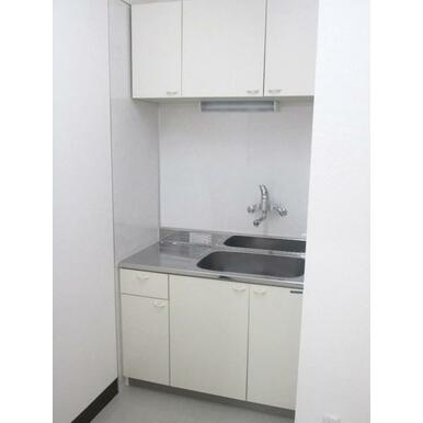 産和ビルのキッチン